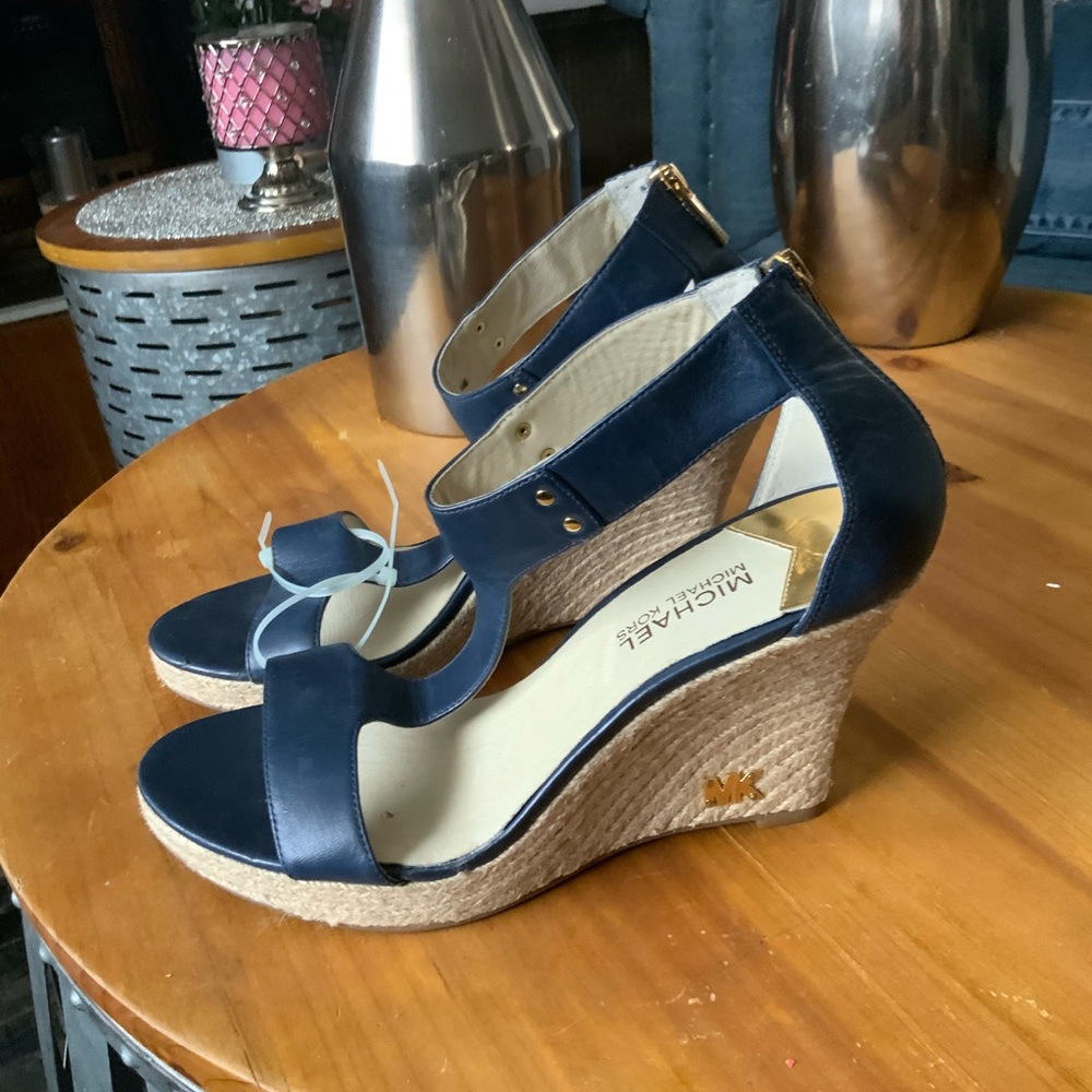 MICHAEL KORS Navy T-strap heeled espadrilles